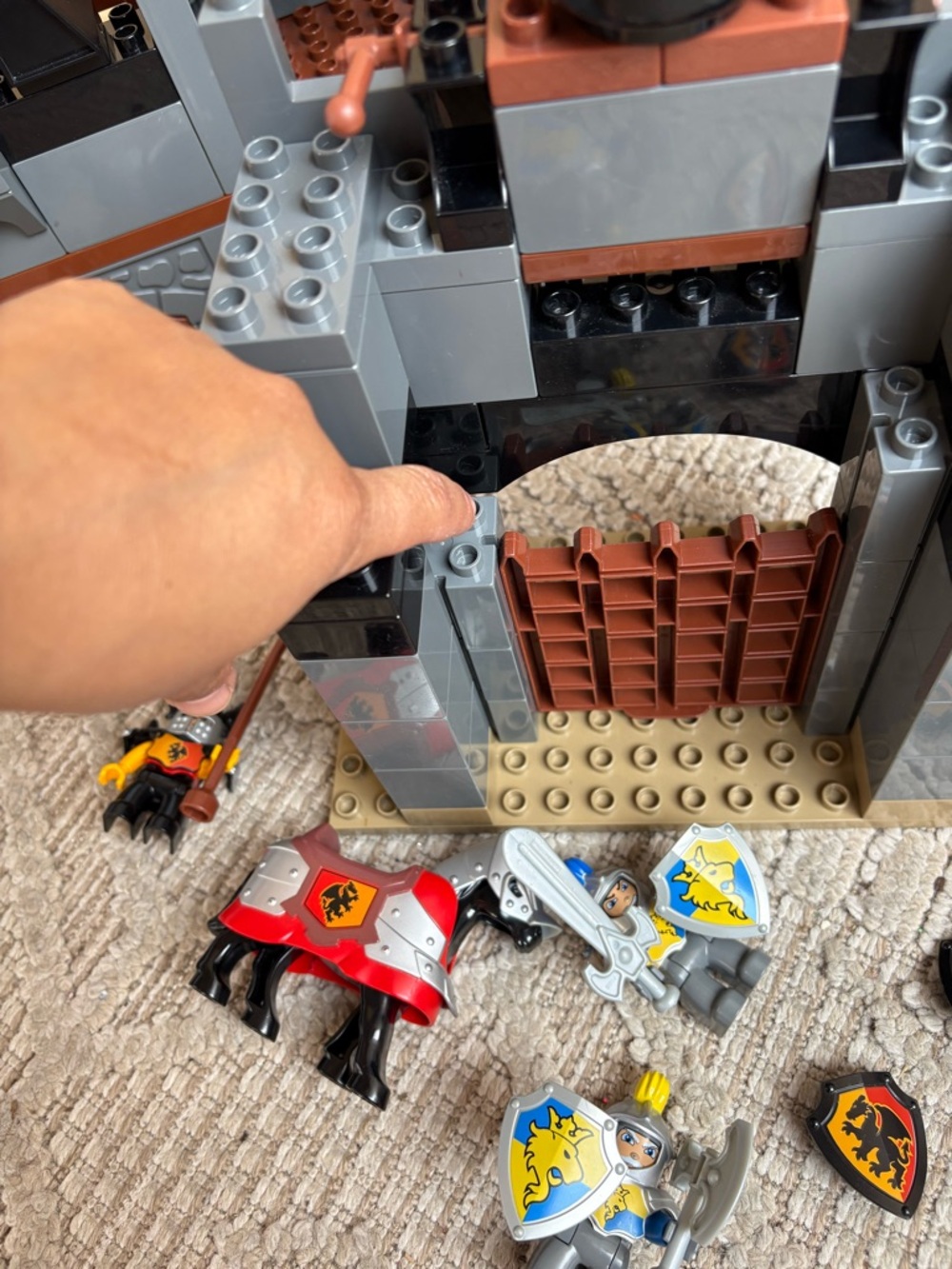 2004 Lego Duplo Knights Castle - Picture 4 of 8